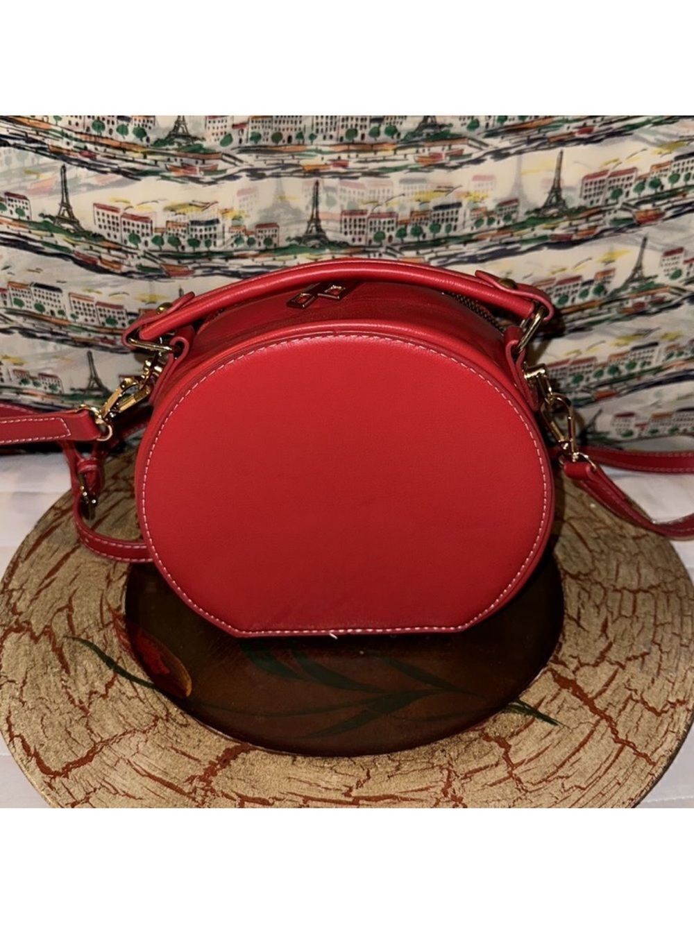 Beautiful Red Bow tie Faux Leather Small Canteen Shape Crossbody Bag - Picture 2 of 12
